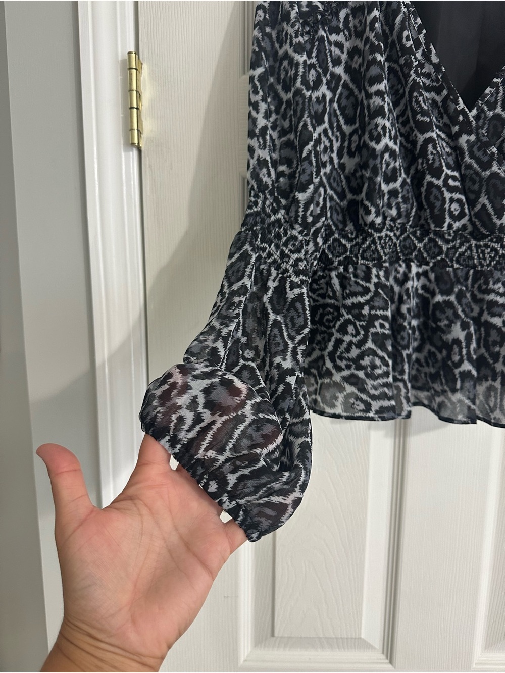 Venus Leopard Top - Picture 2 of 5